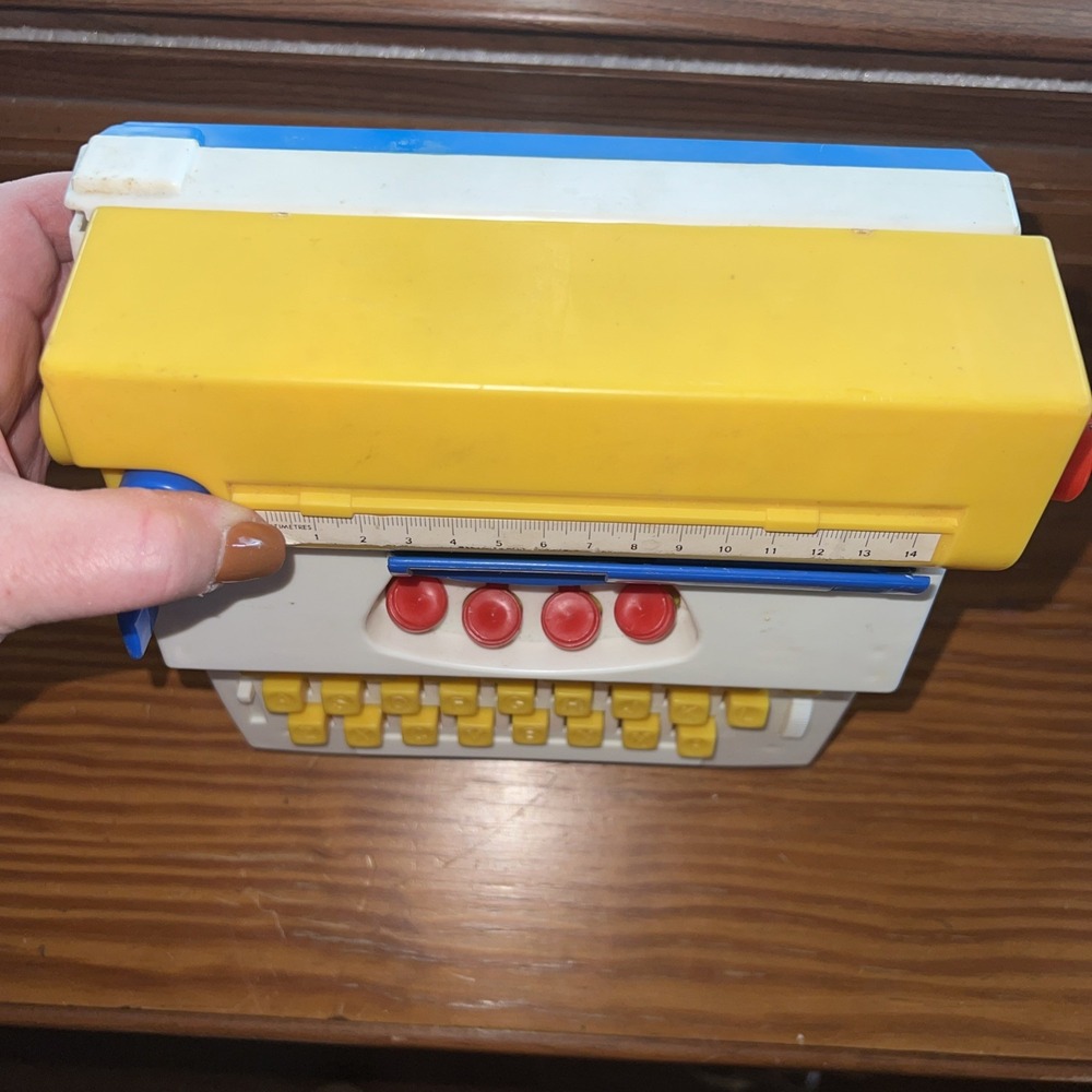 Vintage Tomy's Tutor Typer Toy Typewriter Alphabet Learning Fun 1977 - Picture 5 of 5